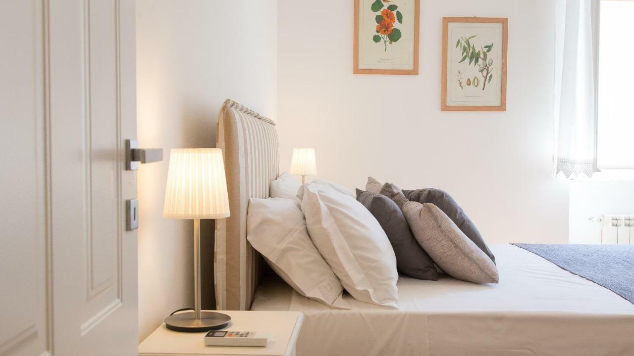 Rental In Rome Giulia Atmosphere Exterior photo